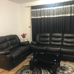  Homestay Luxury Kingsize Bedroom With Private Bathroom United Kingdom